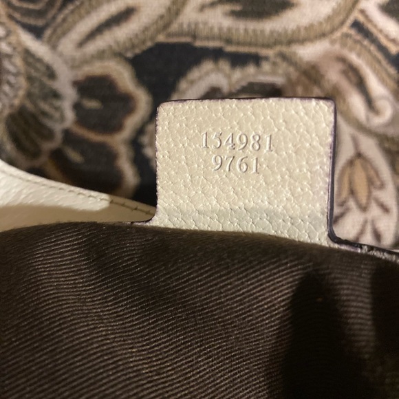 GUCCI Signature Monogrammed GG Hobo Shoulder Bag - Picture 9 of 9